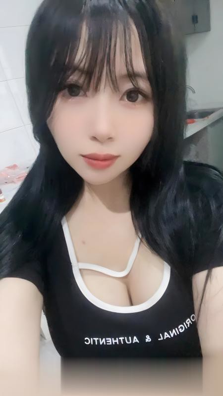 粉嫩小甜妹莉莉